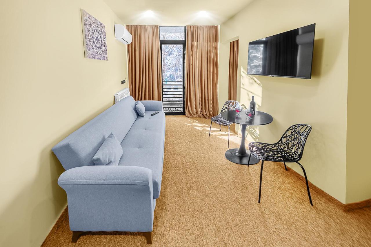 Lalo Hotel Abastumani Eksteriør billede
