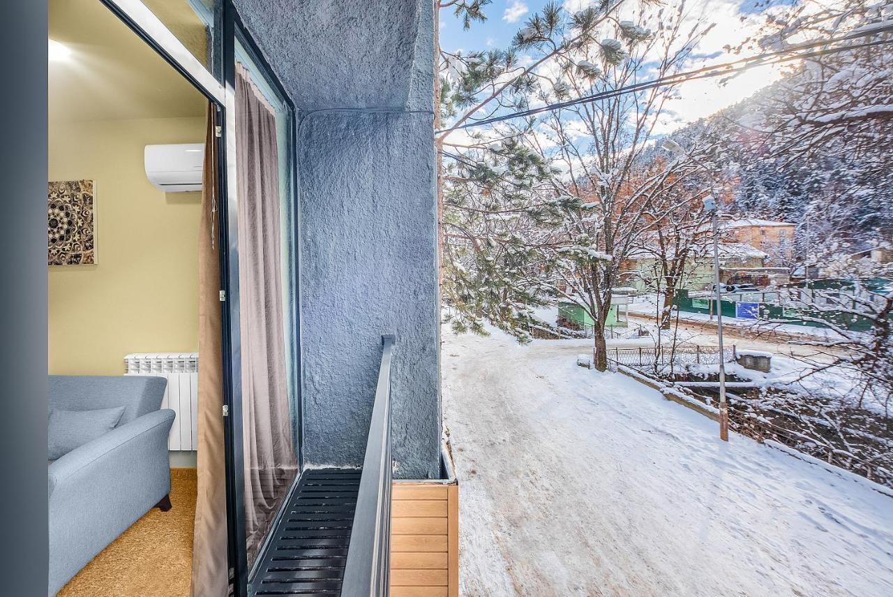 Lalo Hotel Abastumani Eksteriør billede