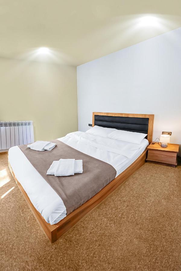 Lalo Hotel Abastumani Eksteriør billede