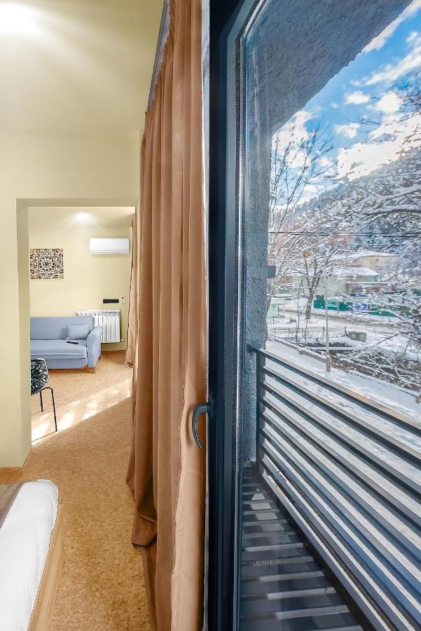 Lalo Hotel Abastumani Eksteriør billede
